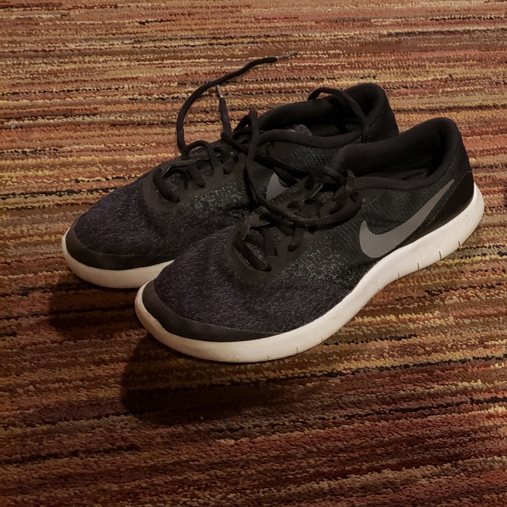 Boys Nikes